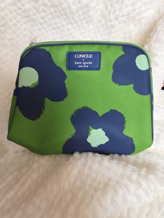 kate spade Handbags - New Clinique x Kate Spade Green Navy  Makeup Bag Zipper Pouch